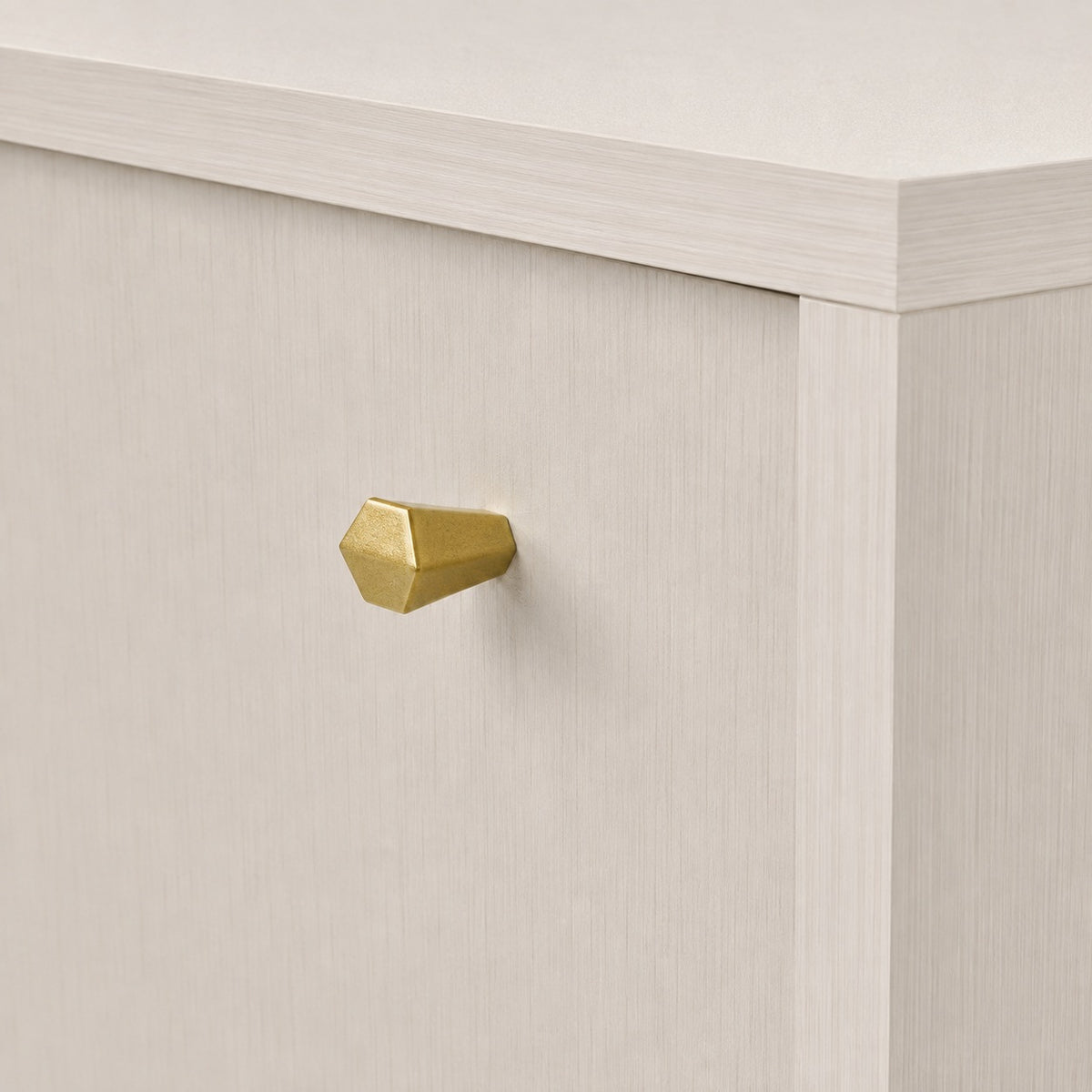 Komoda Tokyo 1 3F – 124,5 × 40,8 cm – detal wykończenia